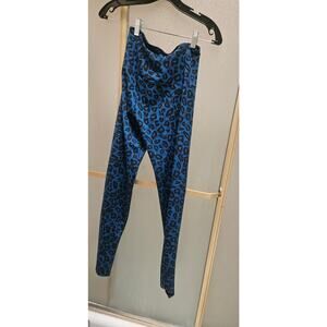 onzie gorgeous leopard blue black print leggings atheisure xs yoga pants alo